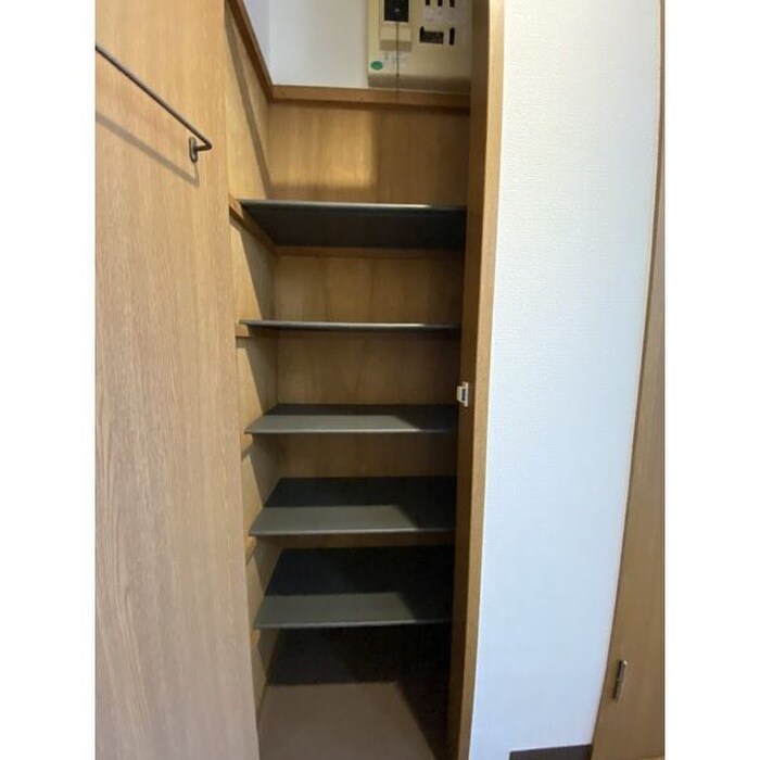 物件内観写真14　(靴箱)