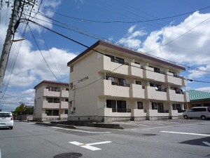 コーポカワチB外観写真