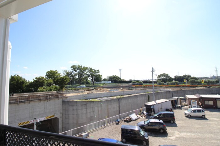 物件内観写真20　(室内からの展望)