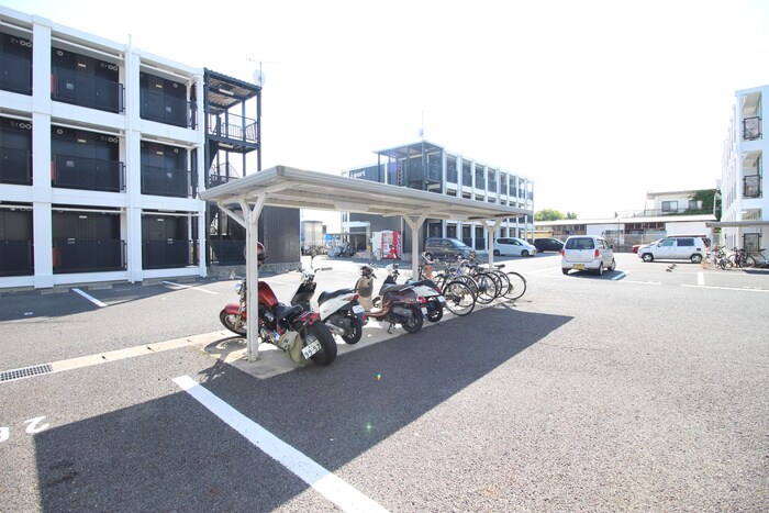 物件外観写真3　(駐輪場)