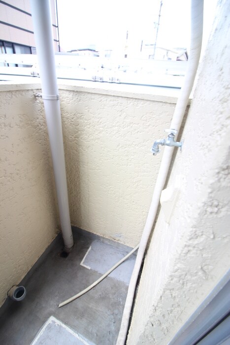 物件内観写真13　(洗濯機置場)