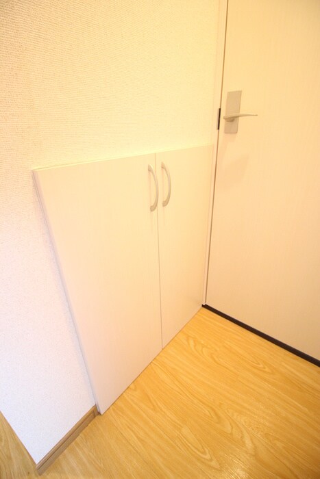 物件内観写真15　(靴箱)