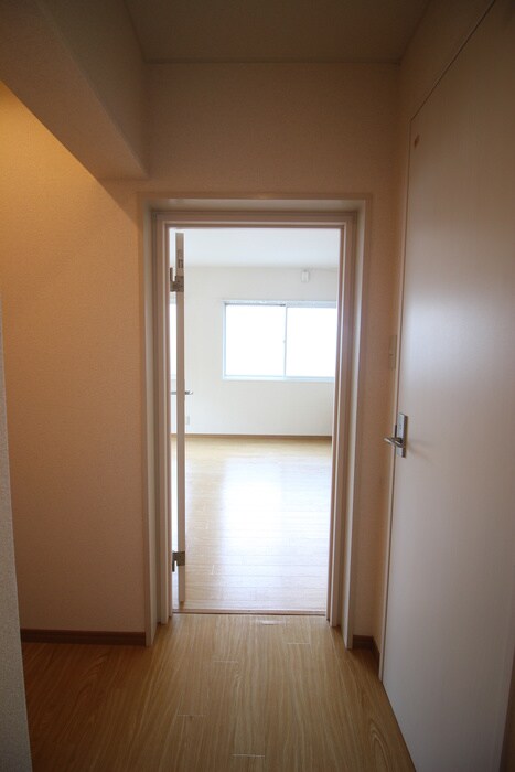 物件内観写真17　(廊下)