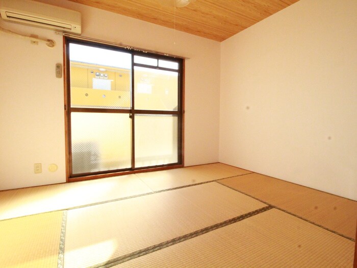 物件内観写真9　(居室)