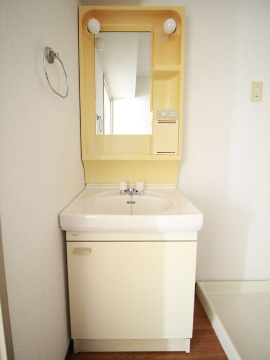 物件内観写真11　(洗面)