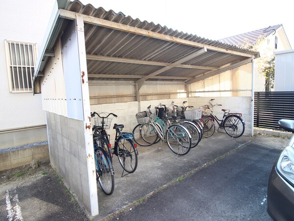 駐輪場