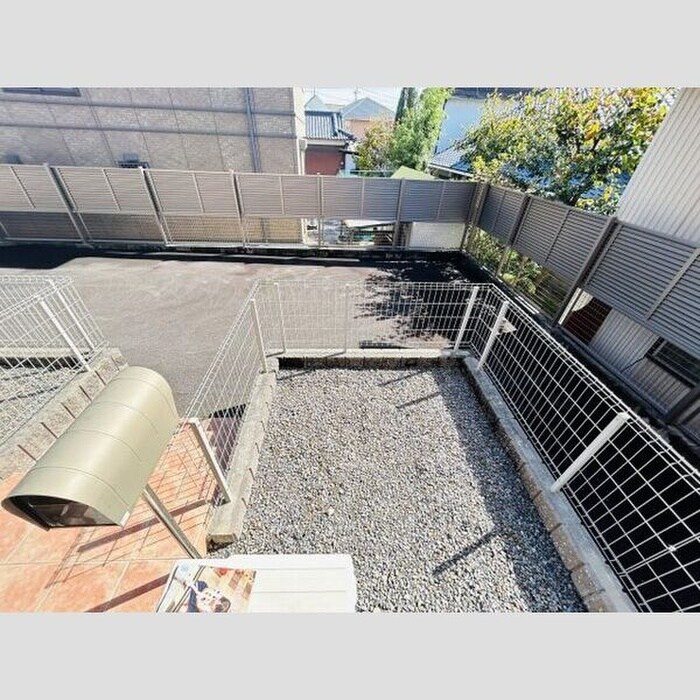 物件内観写真13　(室内からの展望)