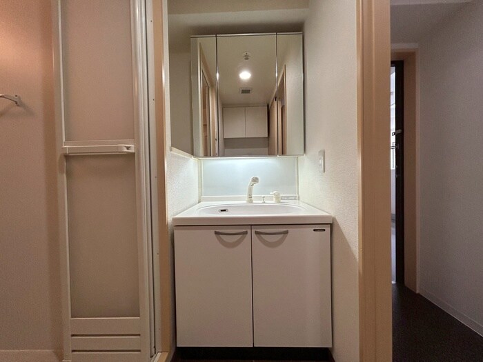 物件内観写真10　(洗面)