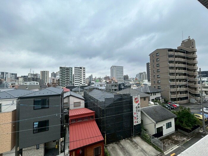 物件内観写真16　(室内からの展望)