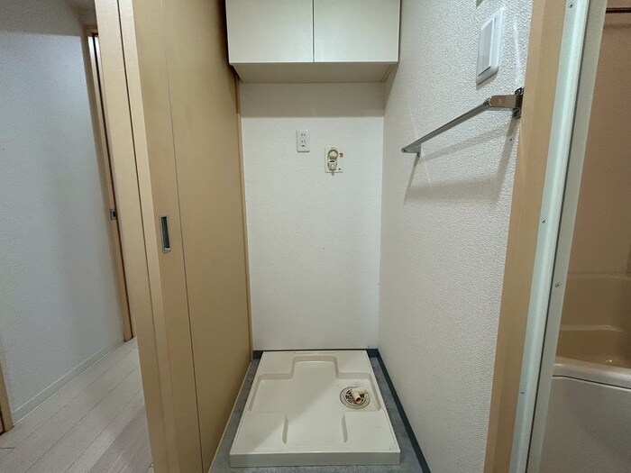 物件内観写真20　(洗濯機置場)