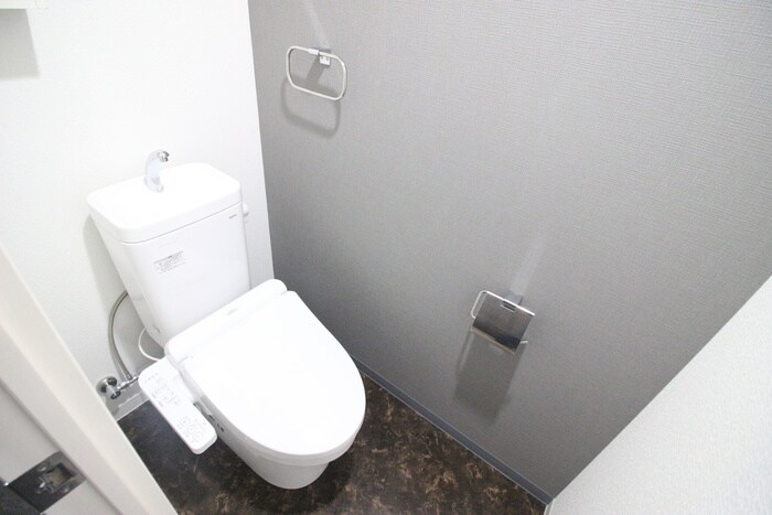 物件内観写真13　(トイレ)