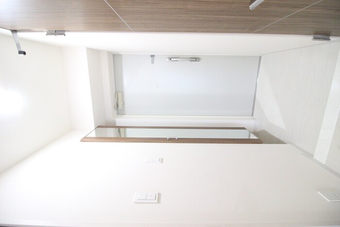 物件内観写真14　(玄関)