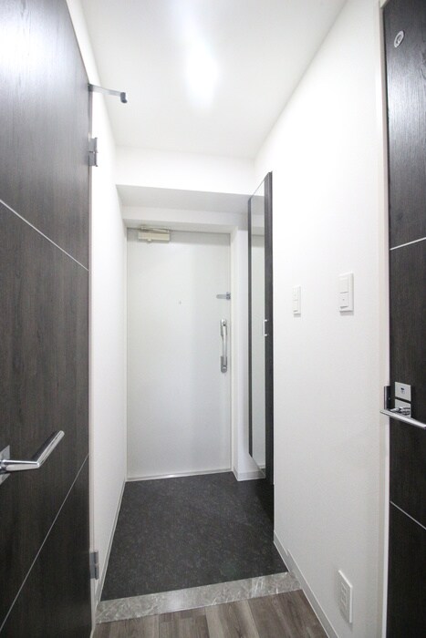 物件内観写真16　(玄関)