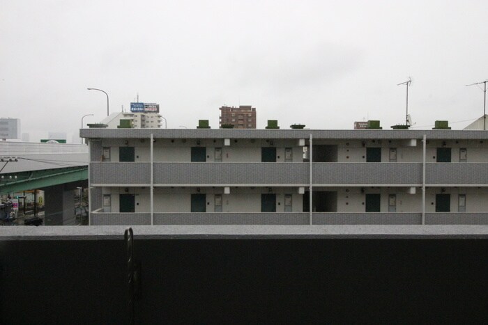 物件内観写真22　(室内からの展望)