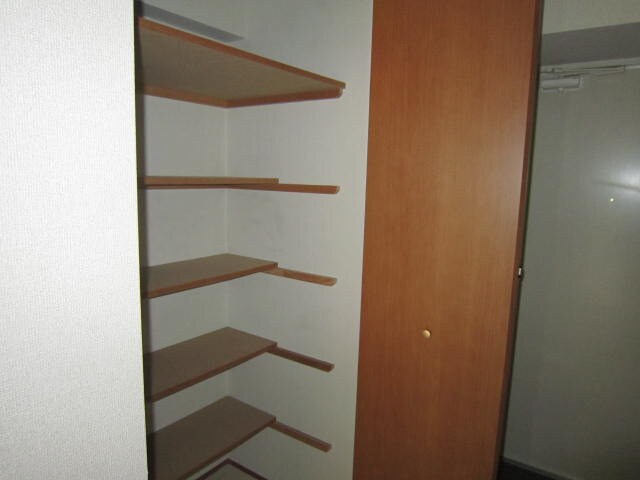 物件内観写真15　(収納)