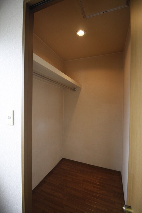 物件内観写真10　(収納)