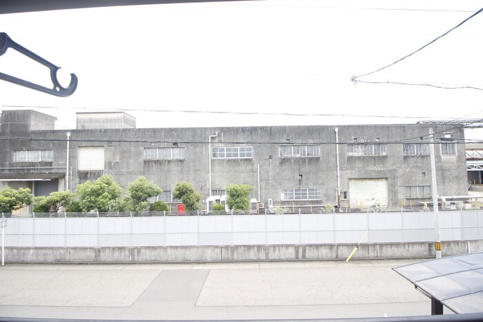 物件内観写真14　(室内からの展望)