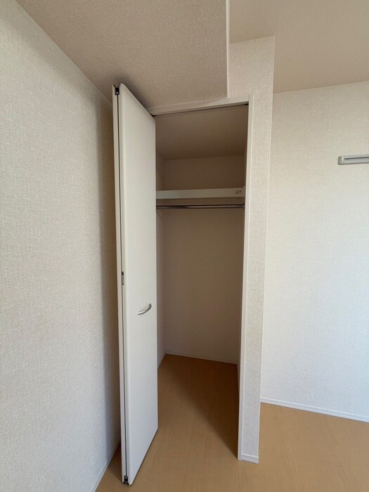物件内観写真16　(収納)