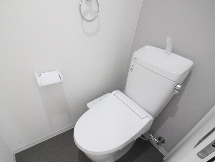 物件内観写真14　(トイレ)
