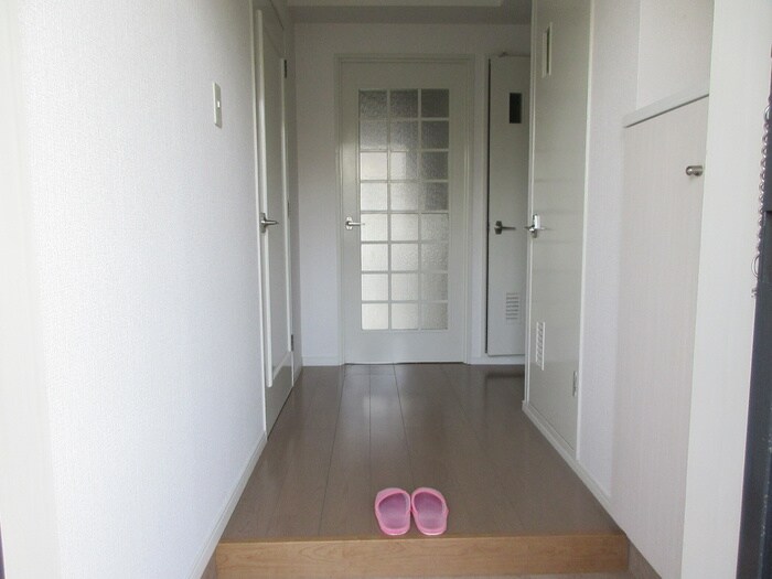 物件内観写真21　(玄関)