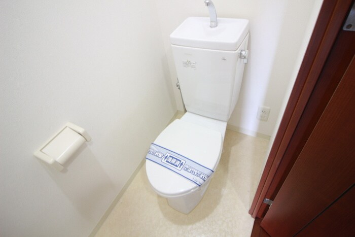 物件内観写真14　(トイレ)