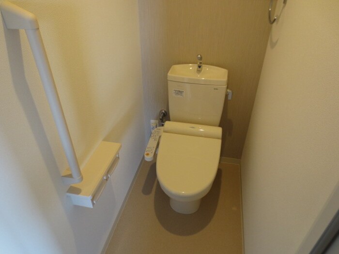 物件内観写真11　(トイレ)