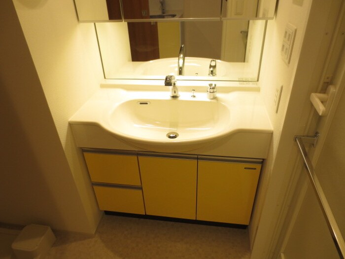 物件内観写真11　(洗面)