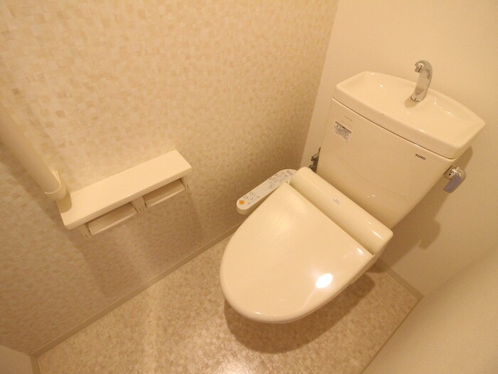 物件内観写真11　(トイレ)