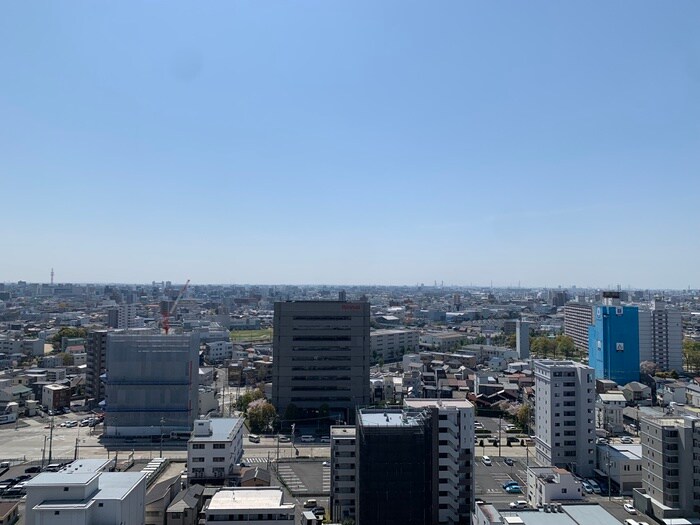 物件内観写真16　(室内からの展望)