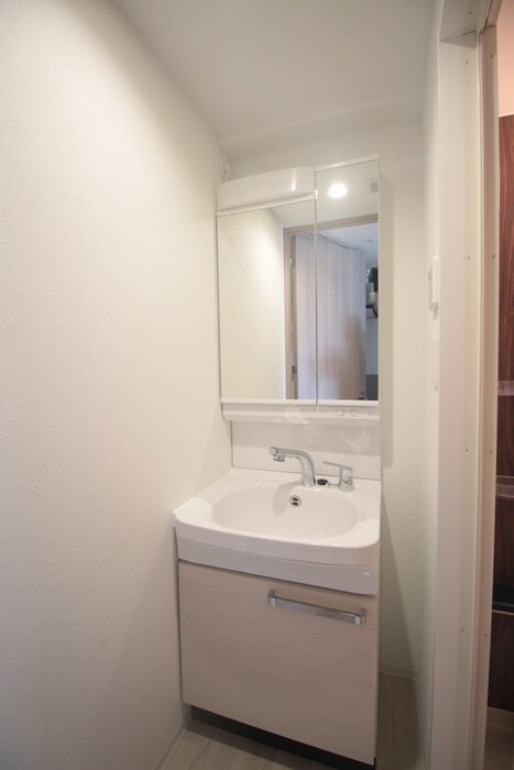 物件内観写真12　(洗面)