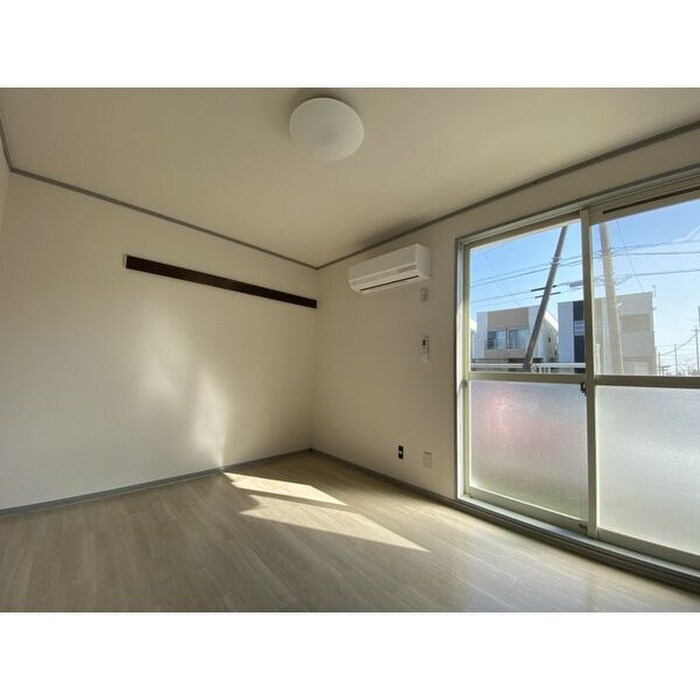 物件内観写真6　(居室)