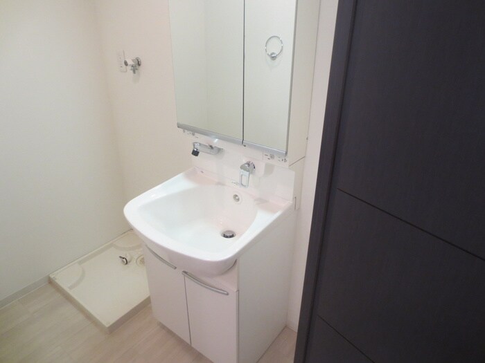 物件内観写真9　(洗面)