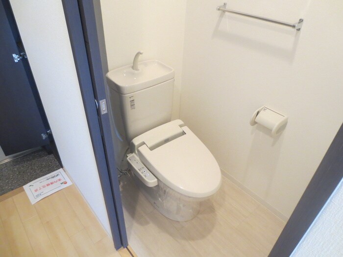 物件内観写真11　(トイレ)