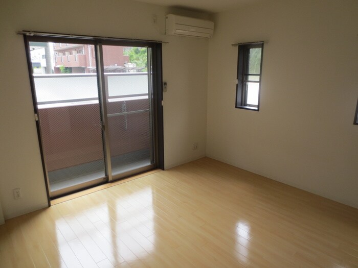 物件内観写真13　(居室)