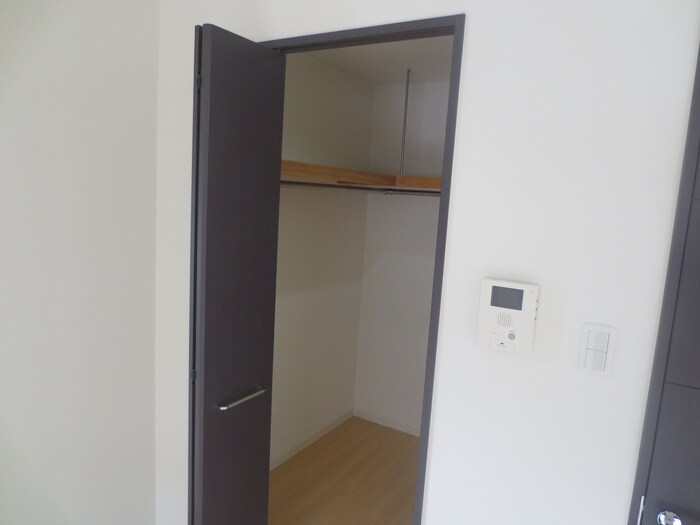 物件内観写真15　(収納)