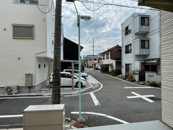 物件内観写真17　(室内からの展望)