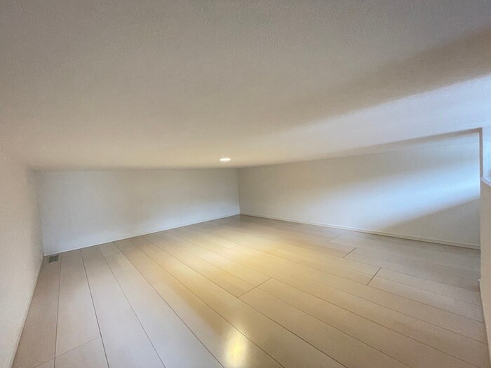 物件内観写真18　(ロフト)