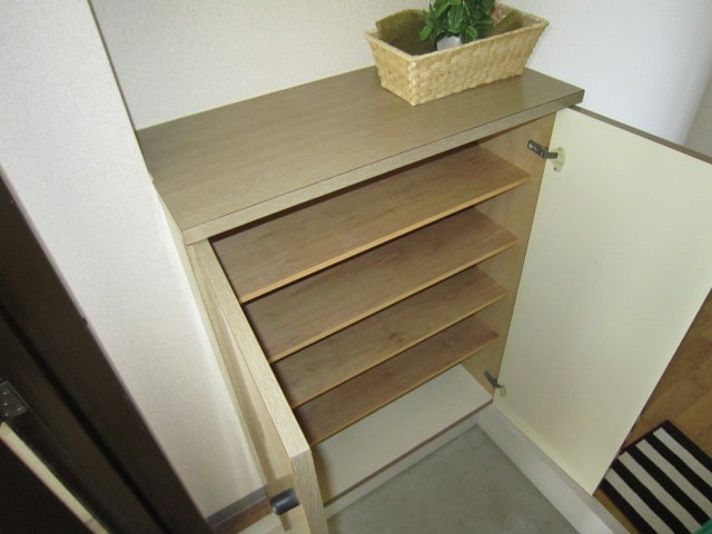 物件内観写真14　(靴箱)