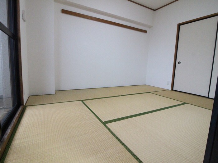 物件内観写真13　(居室)