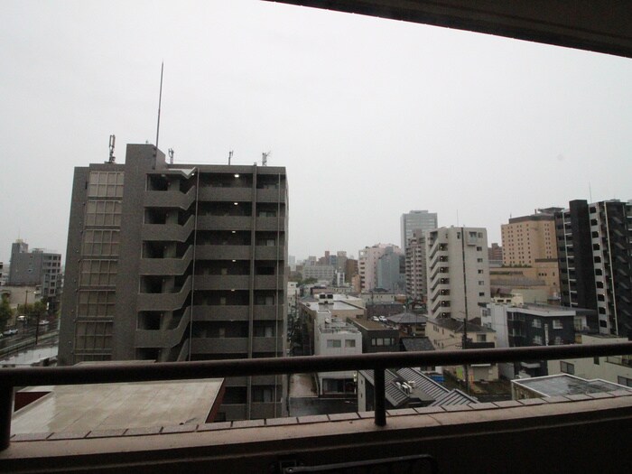 物件内観写真15　(室内からの展望)