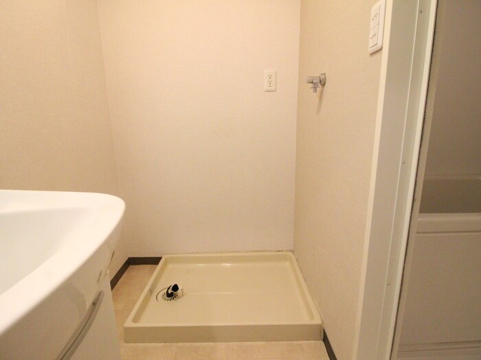 物件内観写真19　(洗濯機置場)