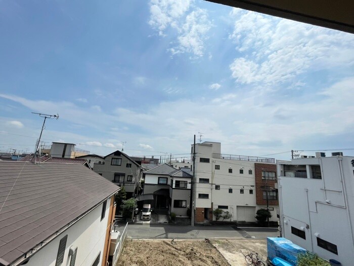 物件内観写真13　(室内からの展望)