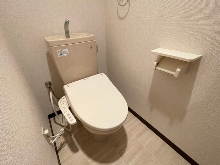 物件内観写真16　(トイレ)