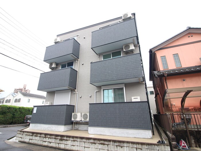 物件外観写真3　(外観写真)