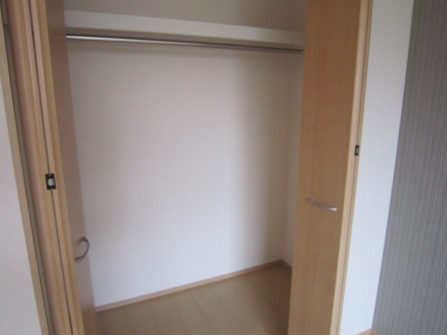 物件内観写真10　(収納)