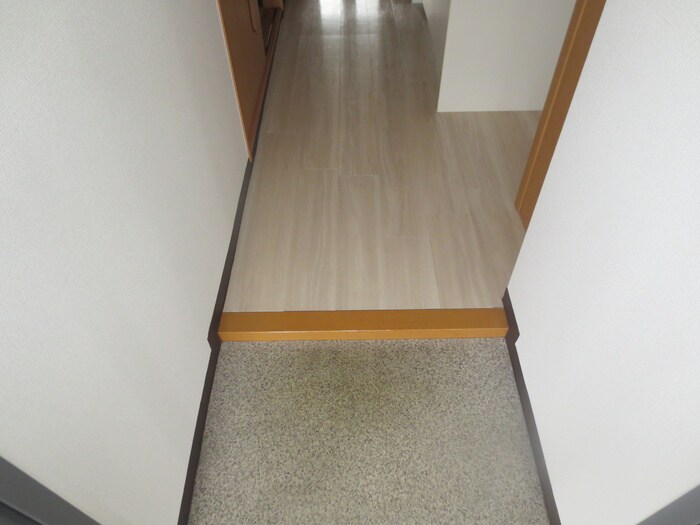 物件内観写真22　(玄関)
