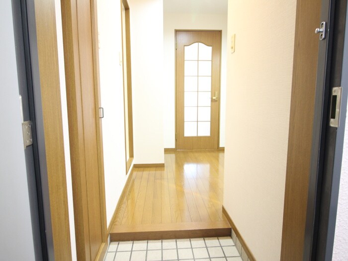 物件内観写真20　(玄関)