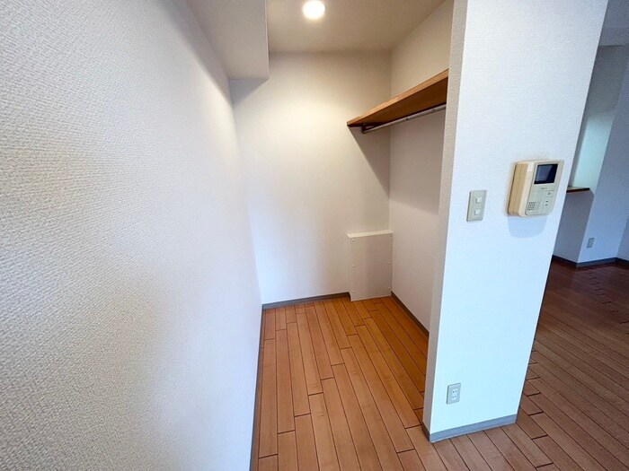 物件内観写真9　(収納)