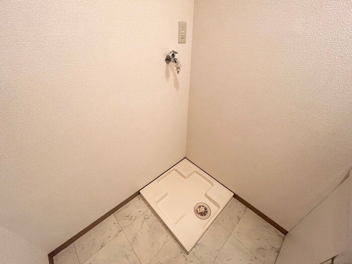 物件内観写真19　(洗濯機置場)