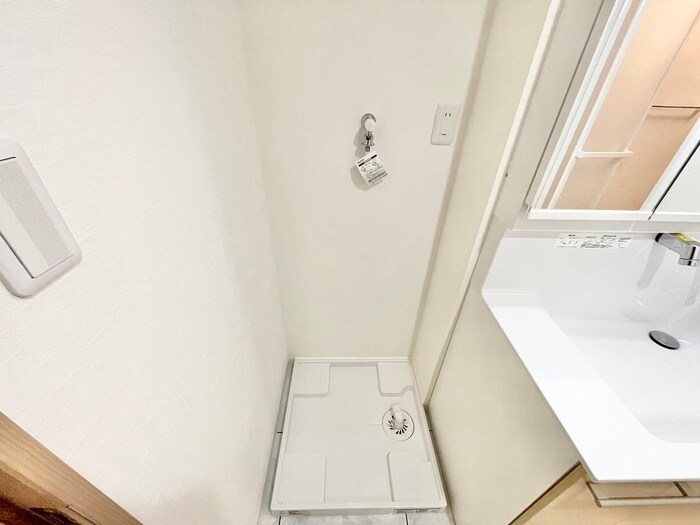 物件内観写真17　(洗濯機置場)